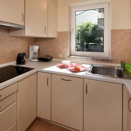 In - Istrien 53438 Apartman *